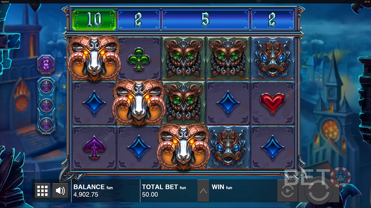Nightfall slot makinesinde kazanç elde etmek için soldan sağa doğru eşleşen sembolleri sıralayın