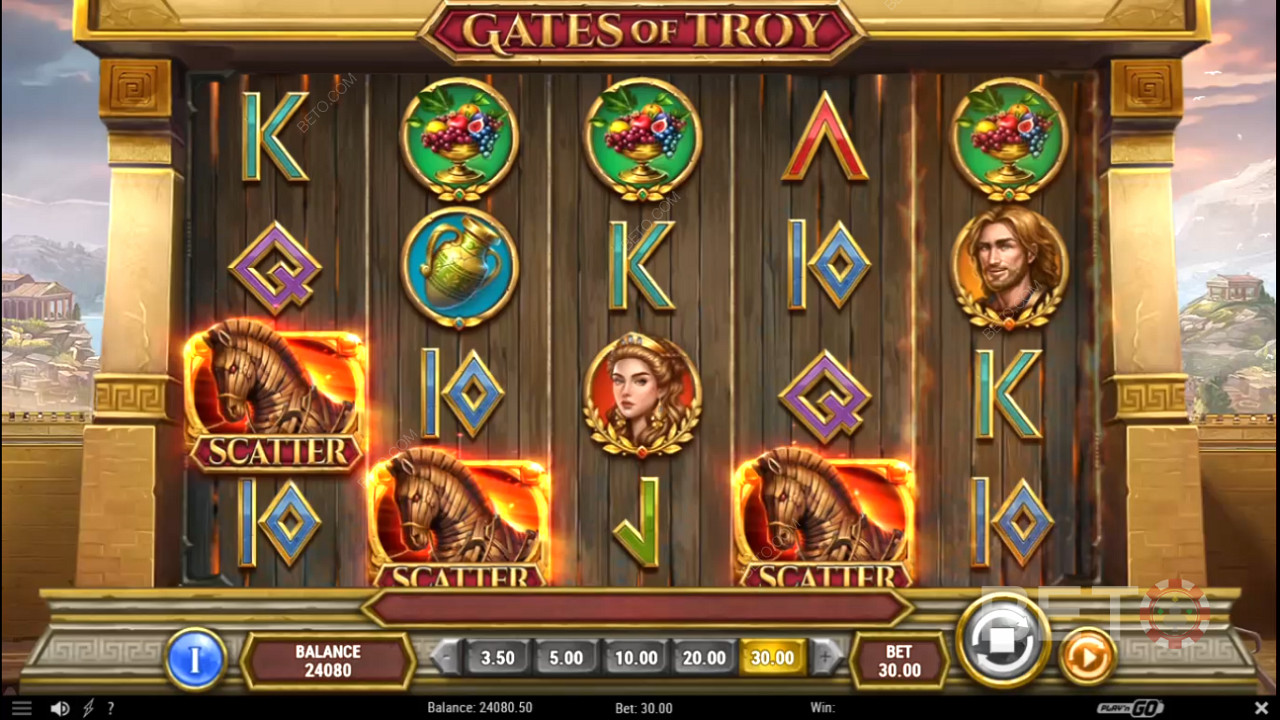 3 veya daha fazla Scatter, Gates of Troy casino oyununda Free Spins kazandırır